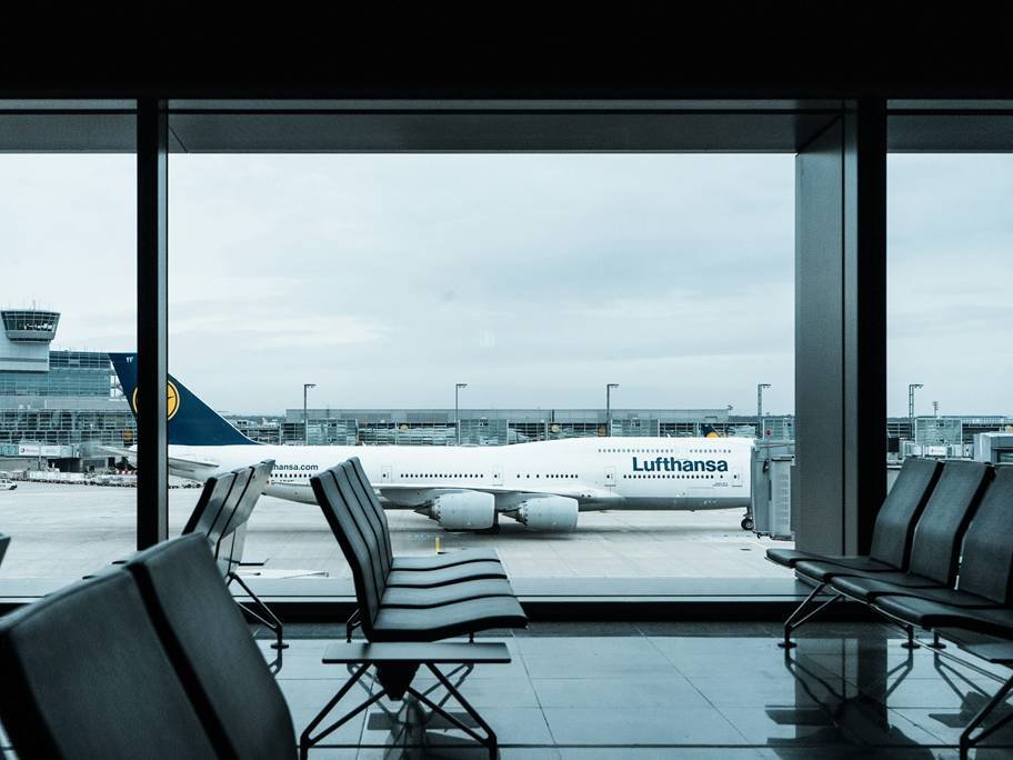 How to Choose the Right Airport Limo for Group Travel 2 Interior View Of Airport Limousine